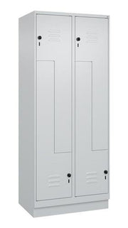 Garderobenschrank Classic PLUS Sockel 800mm lichtgrau/lichtgrau 4 Abt. C+P